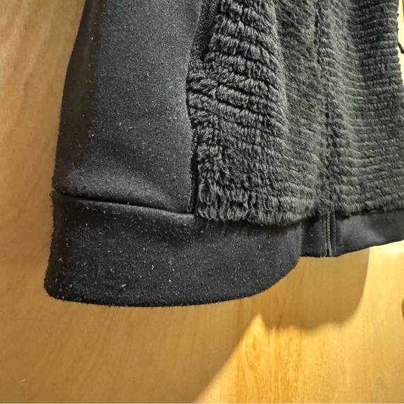 Mountain Hardwear Polartec High Loft Vest - Picture 6 of 13